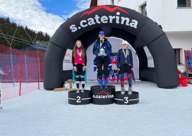 IYSF young scholar athletes Kizzy Scott secures 3rd in British Schools Alpine Open Championships